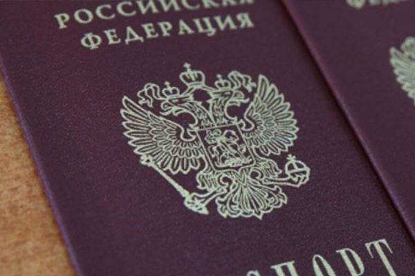 Около 60% жителей подконтрольной РФ части Харьковщины имеют российский паспорт